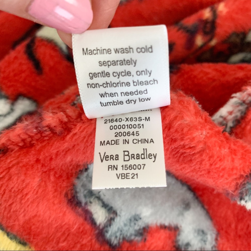 NWT $69 Vera Bradley Holiday Cats Print Plush Fleece Cozy Hooded Robe Red L/XL - Picture 7 of 9